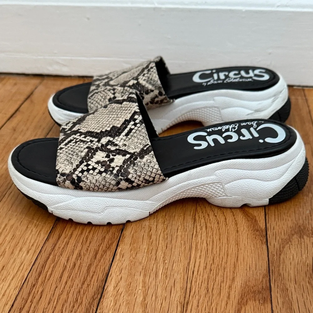 Circus NY by Sam Edelman women’s size 7 skin snake-platform slip-on sandal